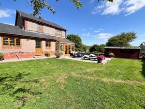 Photo 35- click for photo gallery